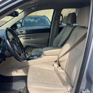 2019 JEEP GRAND CHEROKEE LAREDO E — миниатюра 32