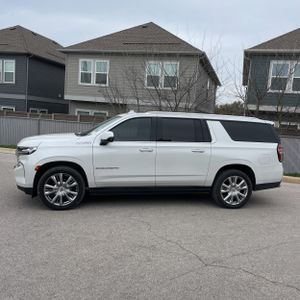 CHEVROLET SUBURBAN HIGH COUNTRY - 3