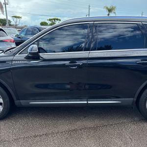 LINCOLN CORSAIR RESERVE - 4