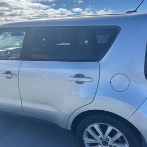 صورة 6 لـ 2017 KIA SOUL +