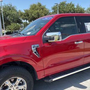 صورة 2 لـ 2023 FORD F-150 LARIAT