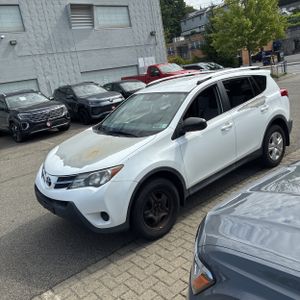 2015 Toyota RAV4 LE 照片 1