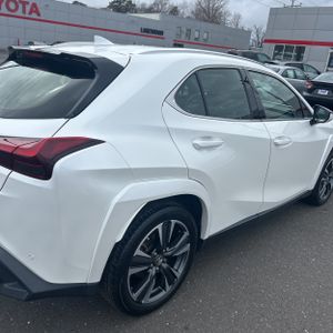 LEXUS UX 250H PREMIUM - 9