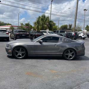 FORD MUSTANG V6 PREMIUM - 3