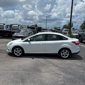 FORD FOCUS SE - 3