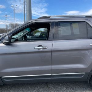 FORD EXPLORER LIMITED - 4