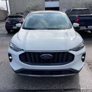 FORD ESCAPE PHEV - 8