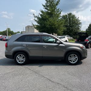 2014 KIA SORENTO LX — фото 10