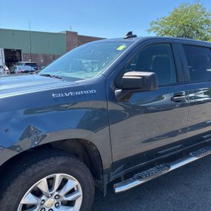 2021 Chevrolet SILVERADO 1500 CUSTOM — фото 2