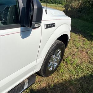 صورة مصغرة 61 لـ 2019 FORD F-150 XLT