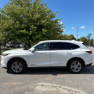 2023 Acura MDX SH-AWD photo 3