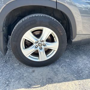 2022 Toyota HIGHLANDER L 缩略图 19