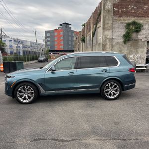 صورة 3 لـ 2023 BMW X7 XDRIVE40I