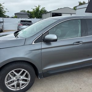 FORD EDGE SEL - 2