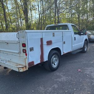 FORD F-350 SUPER DUTY XL - 8