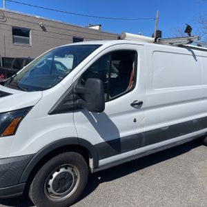 FORD TRANSIT 150 - 2