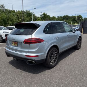 PORSCHE CAYENNE - 8
