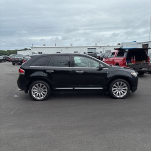 صورة 10 لـ 2012 Lincoln MKX BASE