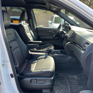 صورة 37 لـ 2021 Honda RIDGELINE BLACK EDITION