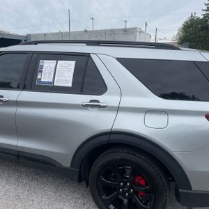 FORD EXPLORER ST - 6