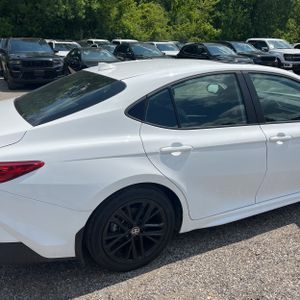 2025 Toyota CAMRY SE 照片 9