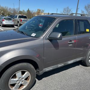 FORD ESCAPE XLT - 2
