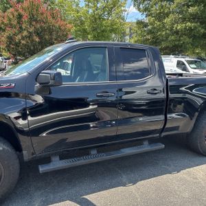 2019 Chevrolet SILVERADO 1500 RST 照片 3