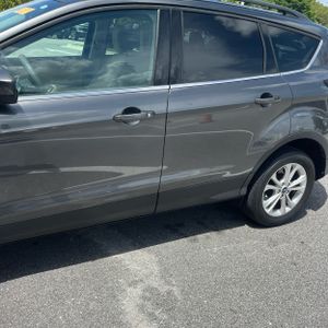 2018 FORD ESCAPE SE 照片 4