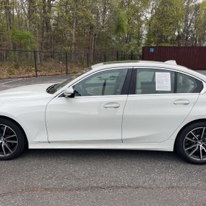 BMW 330I XDRIVE - 4
