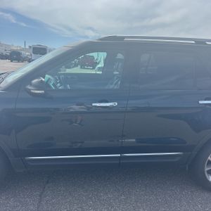 FORD EXPLORER XLT - 4