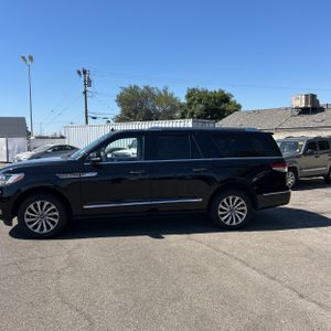 صورة 3 لـ 2022 Lincoln NAVIGATOR L STANDARD