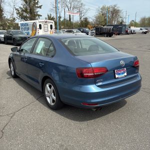 VOLKSWAGEN JETTA 1.4T S - 5