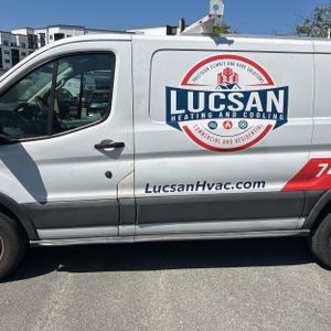 FORD TRANSIT 150 - 3