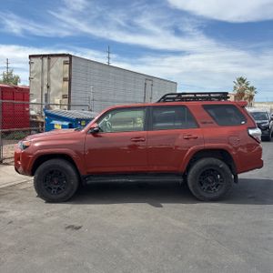 TOYOTA 4RUNNER - 3