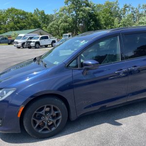 صورة 2 لـ 2019 Chrysler PACIFICA TOURING L PLUS