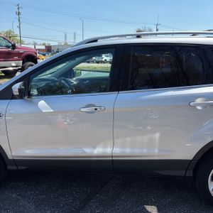FORD ESCAPE TITANIUM - 4