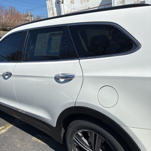 HYUNDAI SANTA FE SE - 6