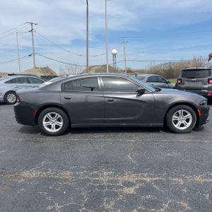 DODGE CHARGER SXT - 10