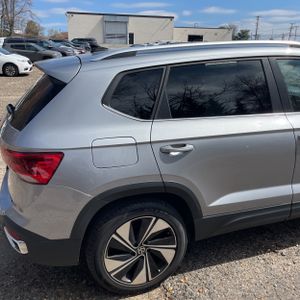 VOLKSWAGEN TAOS SE 4MOTION - 9