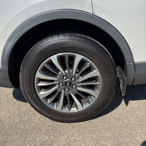 2020 Lincoln NAUTILUS RESERVE 缩略图 19