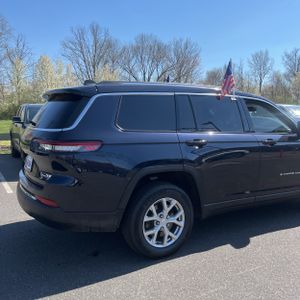 JEEP GRAND CHEROKEE L LIMITED - 9