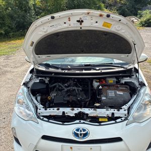 2014 Toyota PRIUS C TWO — фото 43