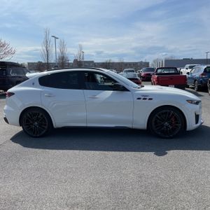 MASERATI LEVANTE TROFEO - 10