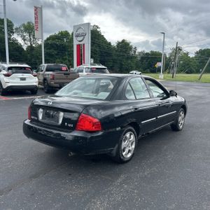 NISSAN SENTRA 1.8S - 8