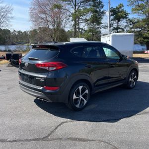 HYUNDAI TUCSON SPORT - 9