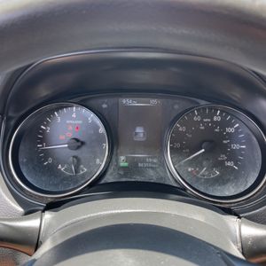 2017 Nissan ROGUE SV — миниатюра 38