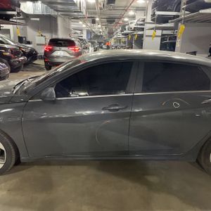 HYUNDAI ELANTRA LIMITED - 4