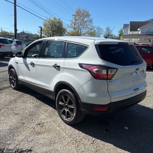 FORD ESCAPE S - 5