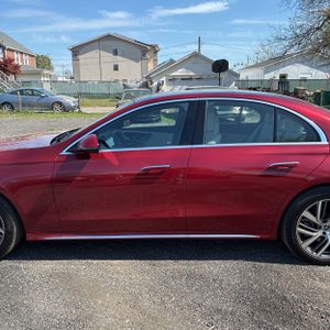 MERCEDES-BENZ E-CLASS - 4