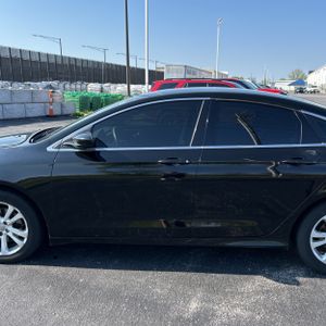 CHRYSLER 200 LIMITED - 4